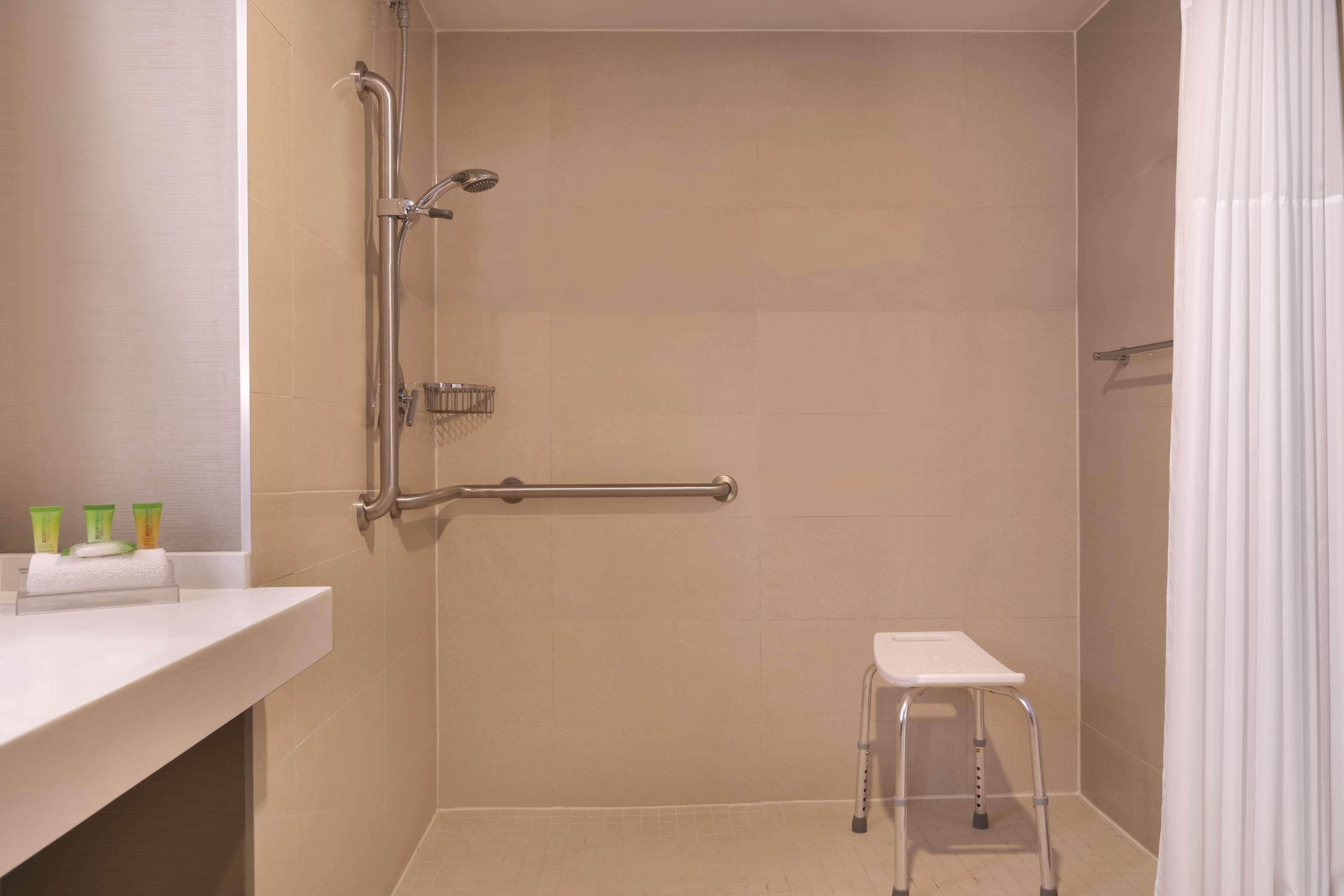 Park Inn By Radisson Brampton, On Екстериор снимка