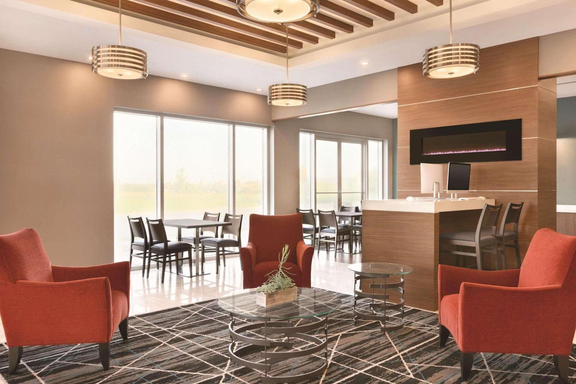 Park Inn By Radisson Brampton, On Екстериор снимка