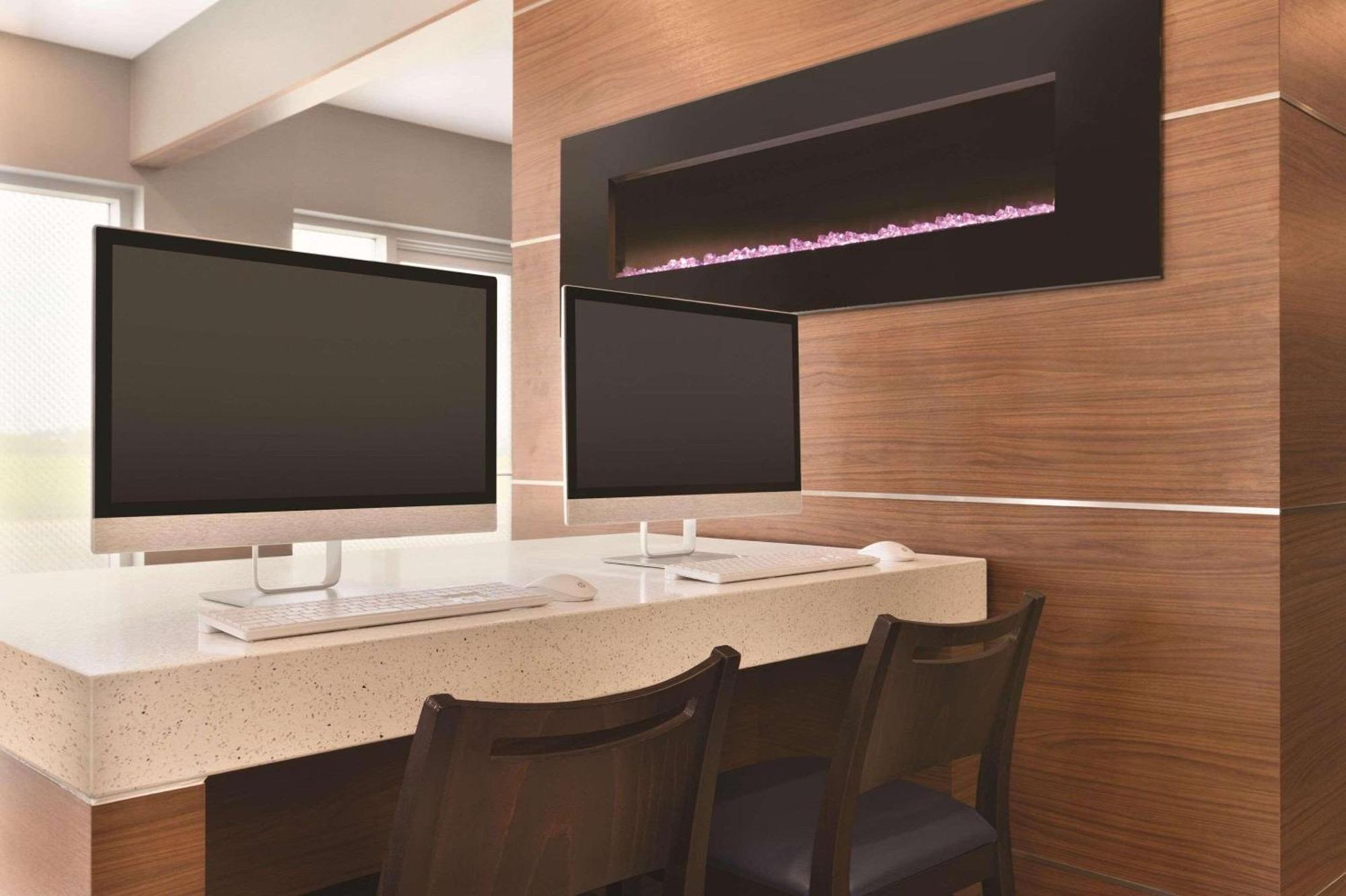 Park Inn By Radisson Brampton, On Екстериор снимка